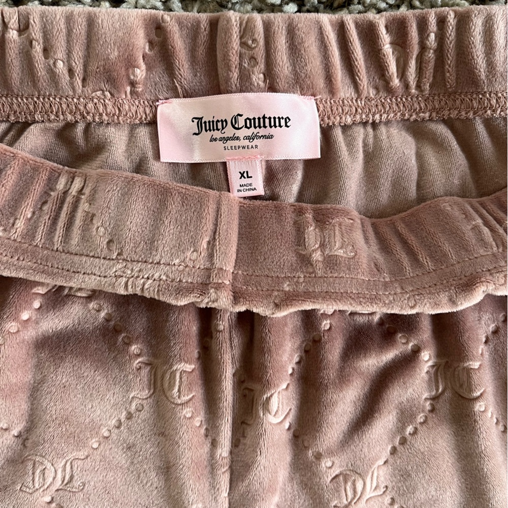 Juicy Couture Velour Sleep Shorts Pink Monogram Embossed XL Lounge Pajamas - Picture 6 of 6